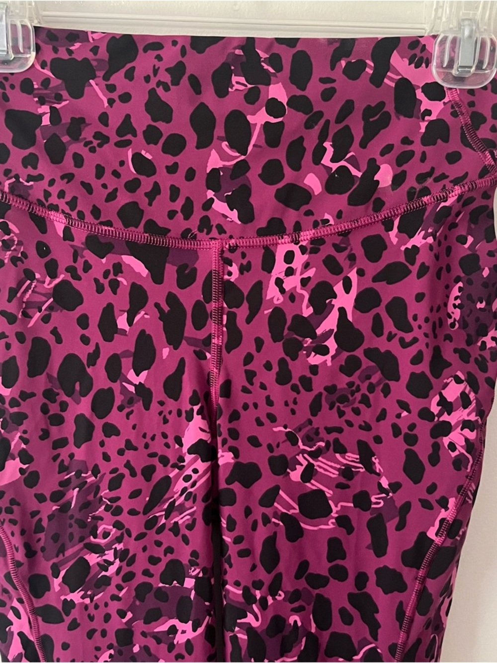 Lululemon High Base Pace High-Rise Running Tight 6 Pink Animal Print Leggings - Picture 5 of 9